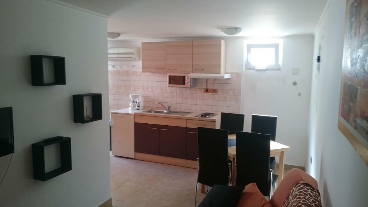 Apartment Sara Умаг Екстер'єр фото